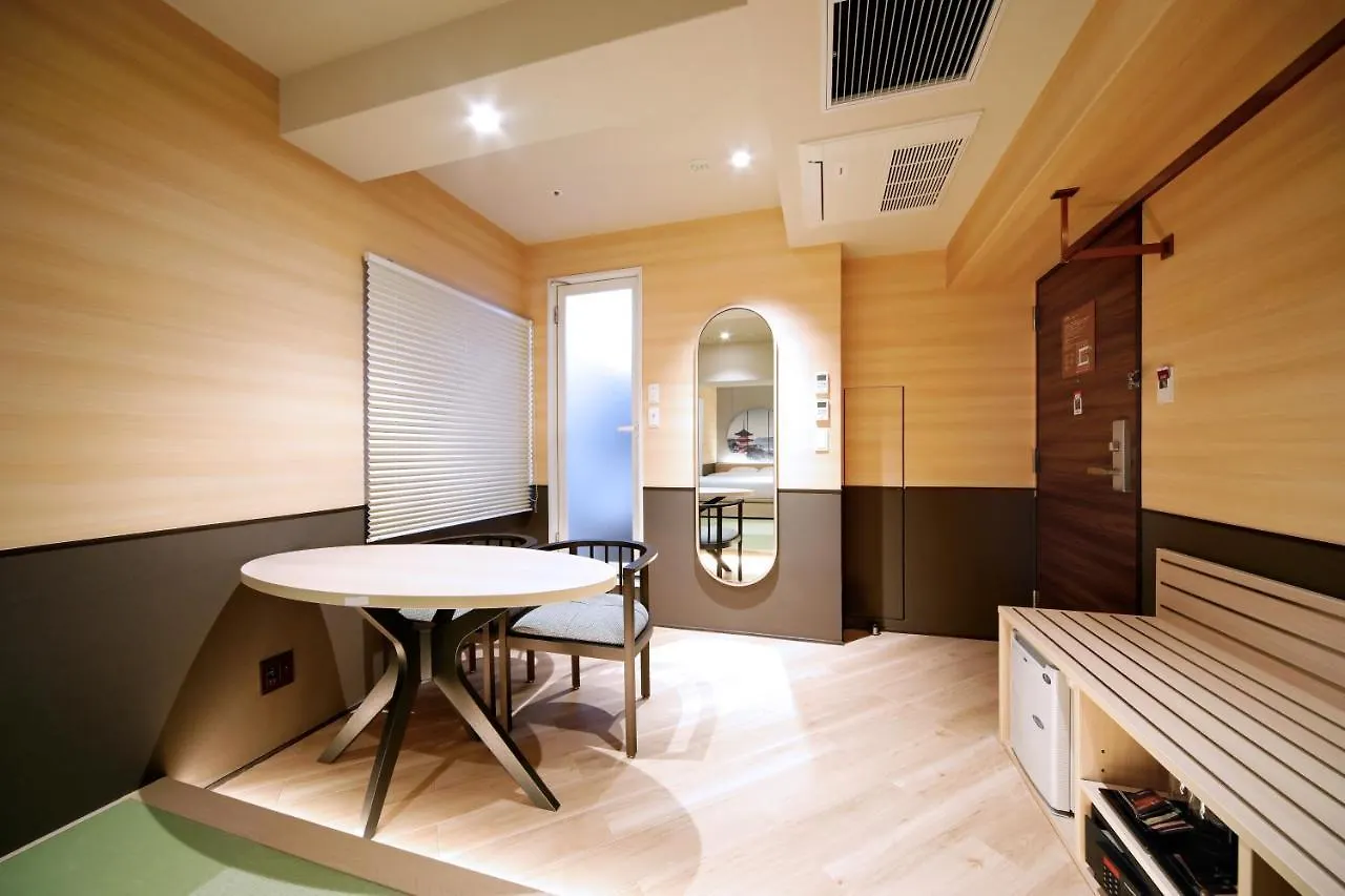 Travelodge Kyoto Shijo Kawaramachi 3*,